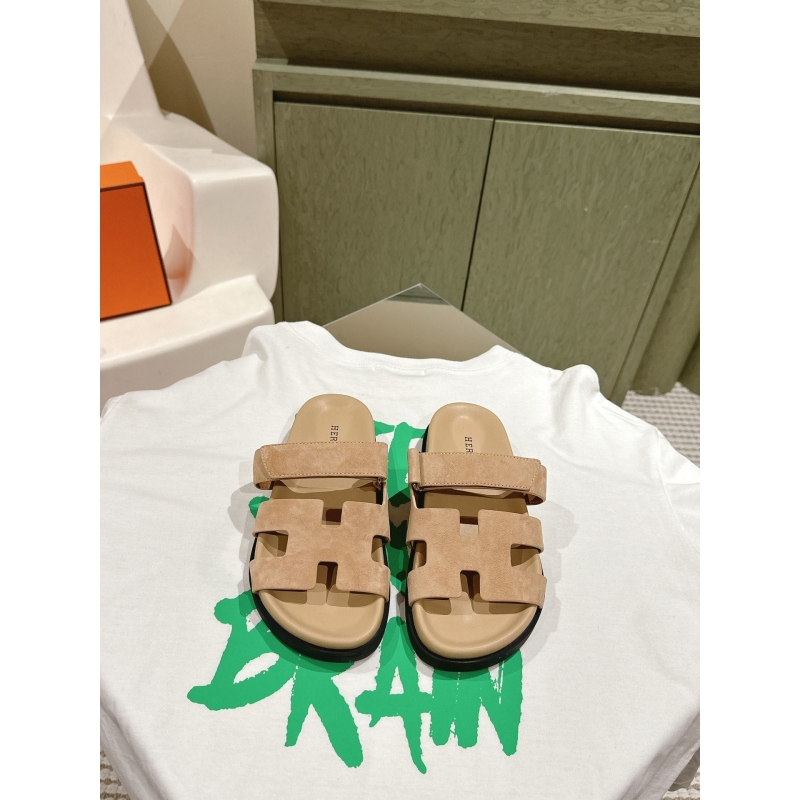 H**mes slippers